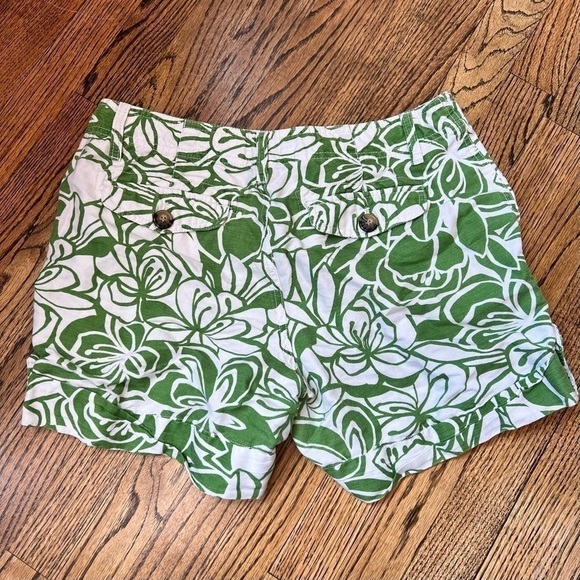 Liz Claiborne Sloane Women’s Size 8 Green White Floral Print Shorts Pockets Fun - Picture 5 of 9
